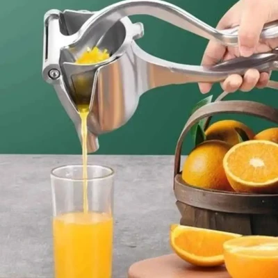 Hand press juicer (Chaina)